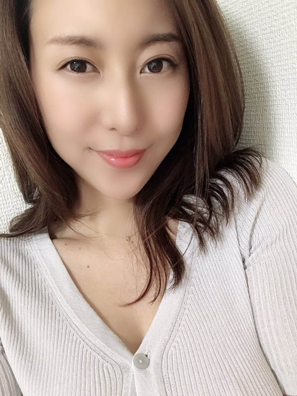 宝剑终于出鞘!凌辱女王「松下纱栄子」网路现身 一次推特、IG都开了-1 宝剑终于出鞘!凌辱女王「松下纱栄子」网路现身 一次推特、IG都开了