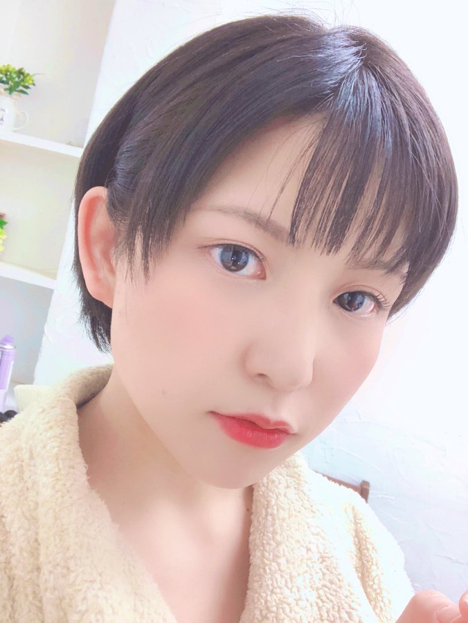 短发巨乳! F罩杯兽医系女大生「柏木亚美」出道撞脸日本人气偶像中心成员!-1 短发巨乳! F罩杯兽医系女大生「柏木亚美」出道撞脸日本人气偶像中心成员!