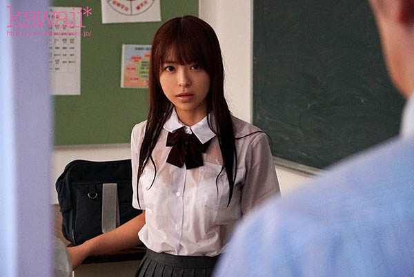 学生妹「桜もこ」遭变态老师侵犯 竟沉溺于快感无法自拔-1 学生妹「桜もこ」遭变态老师侵犯 竟沉溺于快感无法自拔