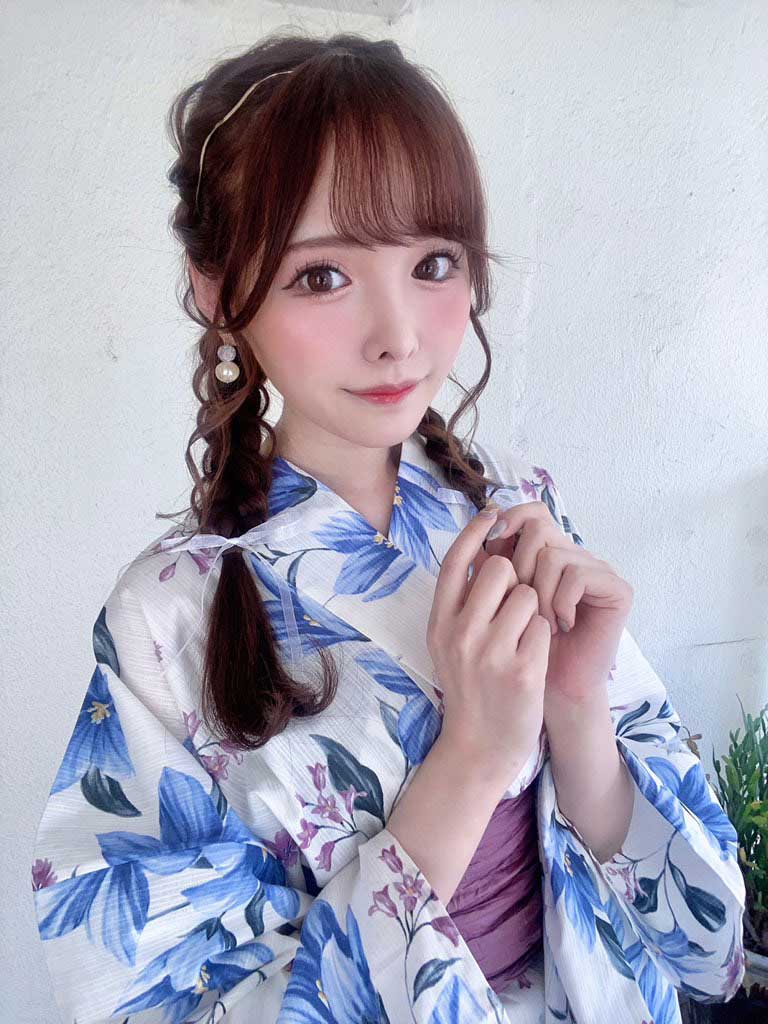 周遭都是怪叔叔⋯AV女粉画出自己的忧鬱!-3 周遭都是怪叔叔⋯AV女粉画出自己的忧鬱!