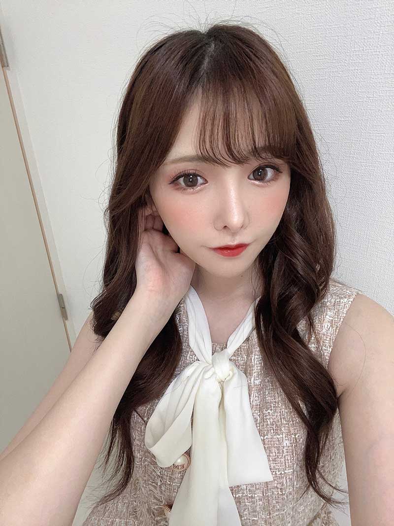 周遭都是怪叔叔⋯AV女粉画出自己的忧鬱!-6 周遭都是怪叔叔⋯AV女粉画出自己的忧鬱!
