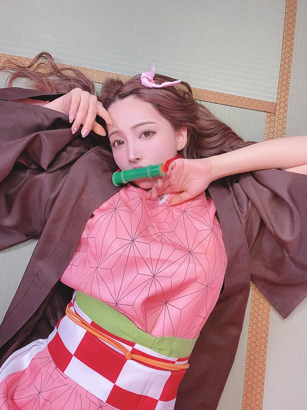 万圣节最美的风景!「三上悠亚」扮「弥豆子」疑似走光 网友High了-1 万圣节最美的风景!「三上悠亚」扮「弥豆子」疑似走光 网友High了