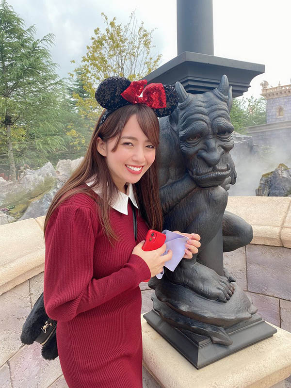另类福利照! 疗癒系姐姐型AV女优「三岛奈津子」游乐园纪念照意外勾出胸猛J罩杯!-2 另类福利照! 疗癒系姐姐型AV女优「三岛奈津子」游乐园纪念照意外勾出胸猛J罩杯!