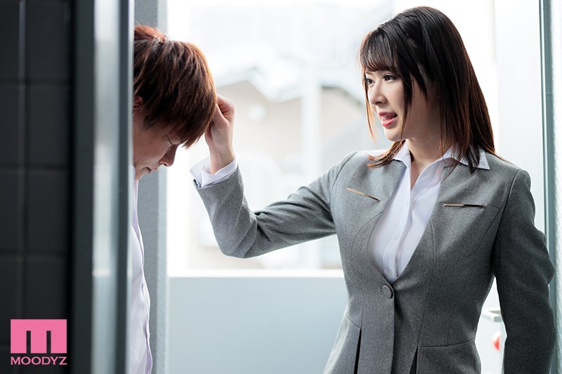 偷窥巨乳美女老师「辻井ほのか」换衣服被抓包,反而被诱拐榨汁,疯狂吸取小鲜肉精气!-1 偷窥巨乳美女老师「辻井ほのか」换衣服被抓包,反而被诱拐榨汁,疯狂吸取小鲜肉精气!