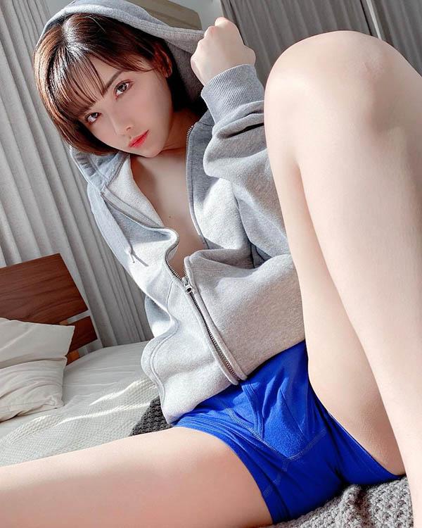圣诞快乐!AV 女神「深田咏美」晒「爆乳辣照」让网友在圣诞夜也能暖暖身心-1 圣诞快乐!AV 女神「深田咏美」晒「爆乳辣照」让网友在圣诞夜也能暖暖身心