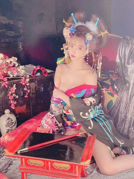 日本第一性爱Cosplayer! 暗黑国民偶像「三上悠亚」推特大秀新作各种爆乳角色装扮!-7 日本第一性爱Cosplayer! 暗黑国民偶像「三上悠亚」推特大秀新作各种爆乳角色装扮!