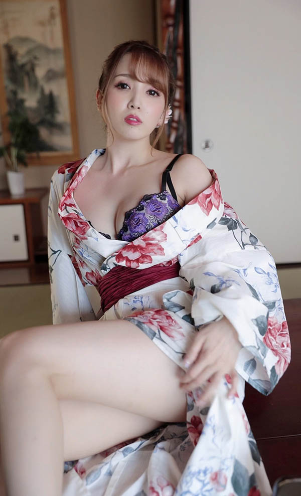 「臀控」年末福利!AV 女优「友田彩也香」的美臀辣照+邪恶视角来啦-15 「臀控」年末福利!AV 女优「友田彩也香」的美臀辣照+邪恶视角来啦