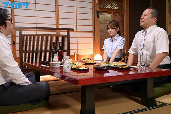 温泉旅馆出差!美人OL「相沢みなみ」遭噁男上司「强迫硬上」男友打来照样进入!-2 温泉旅馆出差!美人OL「相沢みなみ」遭噁男上司「强迫硬上」男友打来照样进入!