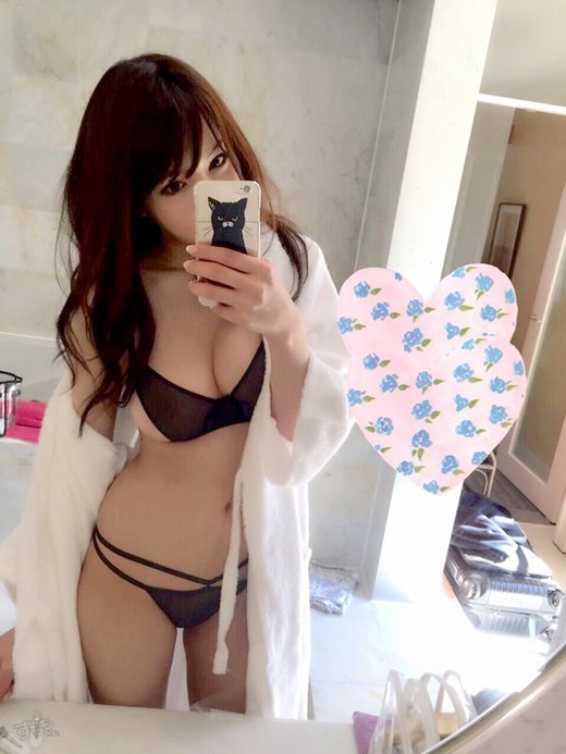 活动再开! 性感腰窝女神「小野夕子」本月登上周刊献身火辣写真!-2 活动再开! 性感腰窝女神「小野夕子」本月登上周刊献身火辣写真!