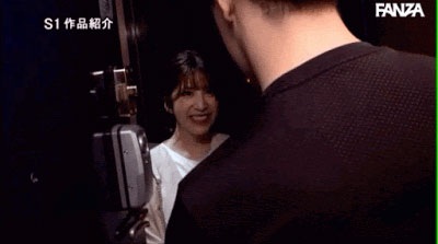 女友的闺蜜是偶像“七ツ森りり”!?趁她不在从早到晚“拼命做爱”!-2 女友的闺蜜是偶像“七ツ森りり”!?趁她不在从早到晚“拼命做爱”!
