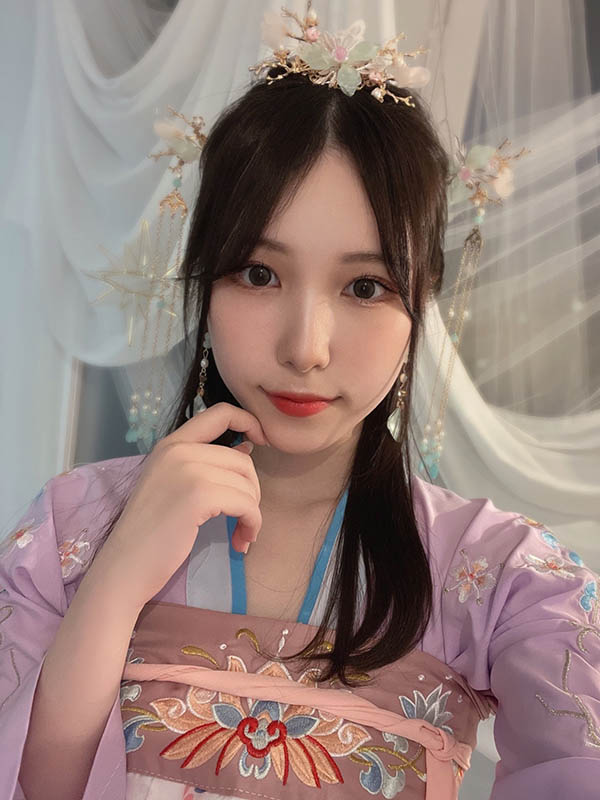 直球美少女来袭!20岁偶像级别正妹“香水じゅん”下海拍片,老司机:超精彩买了不亏!-2 直球美少女来袭!20岁偶像级别正妹“香水じゅん”下海拍片,老司机:超精彩买了不亏!