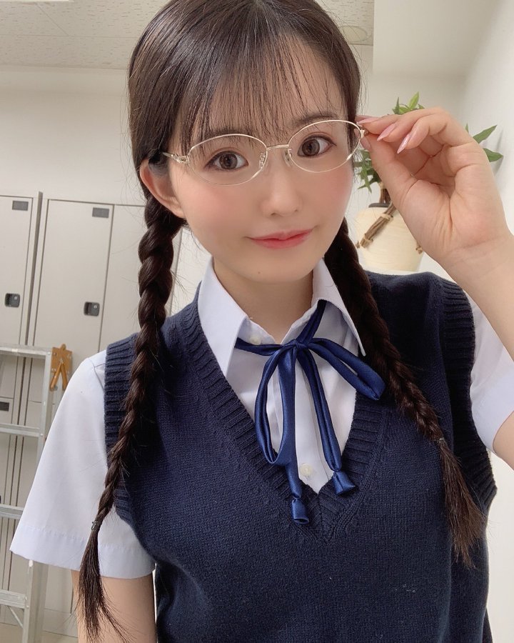 腿手并用!169公分长腿C奶美少女“乙白沙也加”痴女力大开逆奸AV男优!-4 腿手并用!169公分长腿C奶美少女“乙白沙也加”痴女力大开逆奸AV男优!