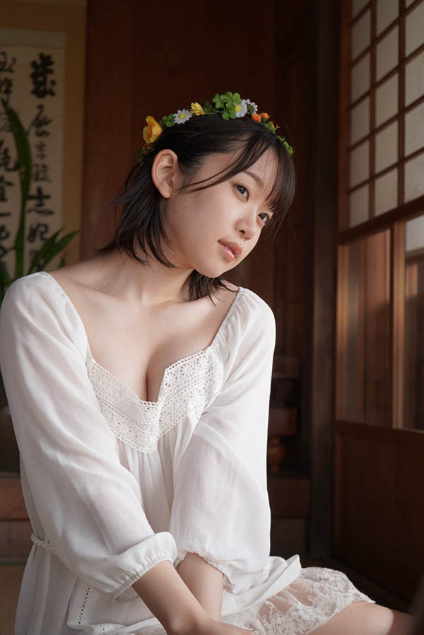 透明感日系少女“架乃ゆら”可纯可骚超极品 网友:透明感是指不穿衣?-2 透明感日系少女“架乃ゆら”可纯可骚超极品 网友:透明感是指不穿衣?