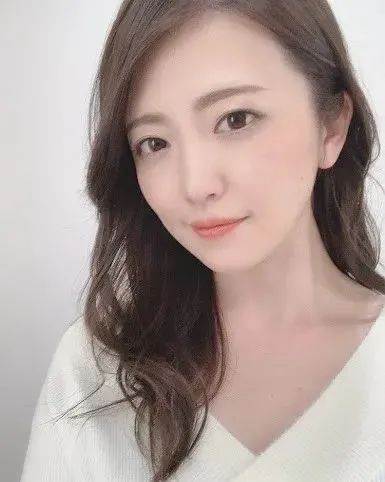 实用且风韵依旧 “麦当娜专属极品TOP 10” 轻熟女爱好者纸巾又不够了!-10 实用且风韵依旧 “麦当娜专属极品TOP 10” 轻熟女爱好者纸巾又不够了!