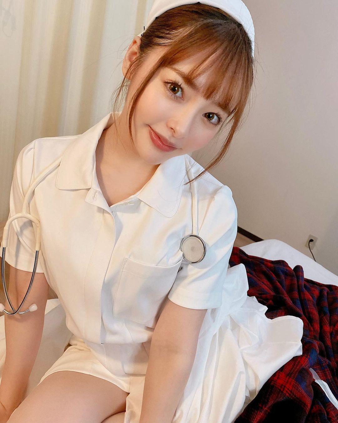 最爱NTR!美臀私人教练“小仓由菜”勾引学员老公,在他妻子怀孕时还强制中出!